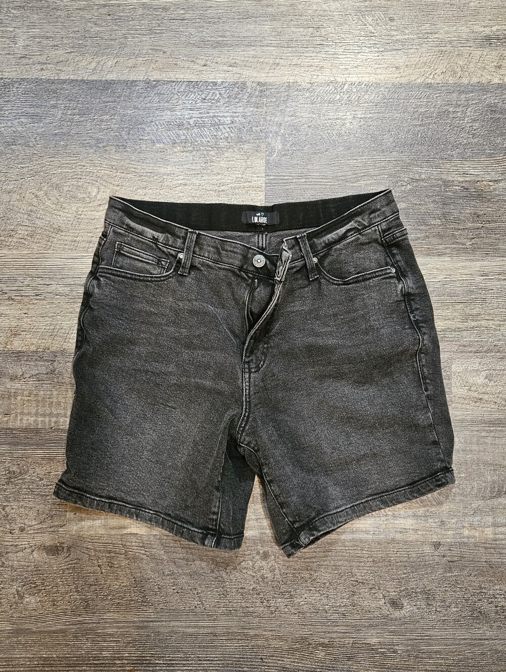 Lalarue Black Bermuda Shorts with Elastic Waist Women 32"